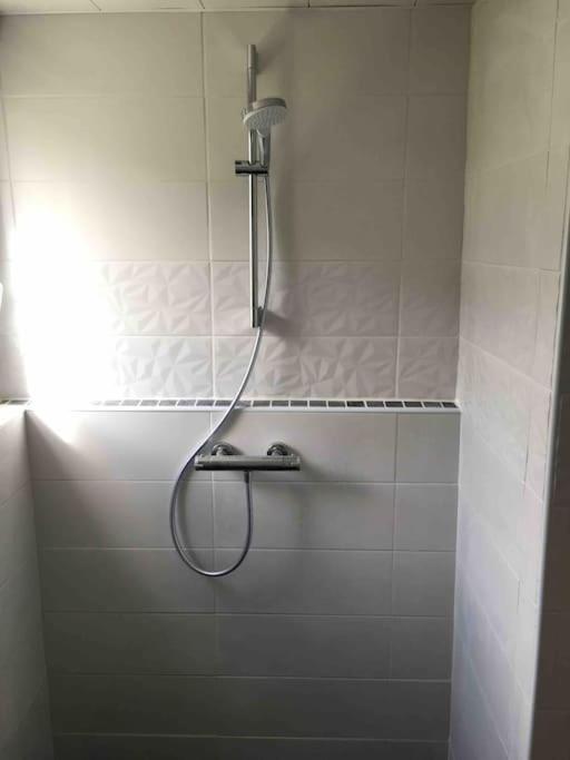 Logement Independant,Calme A 2 Pas Du Centre Ville Lannion Exterior foto